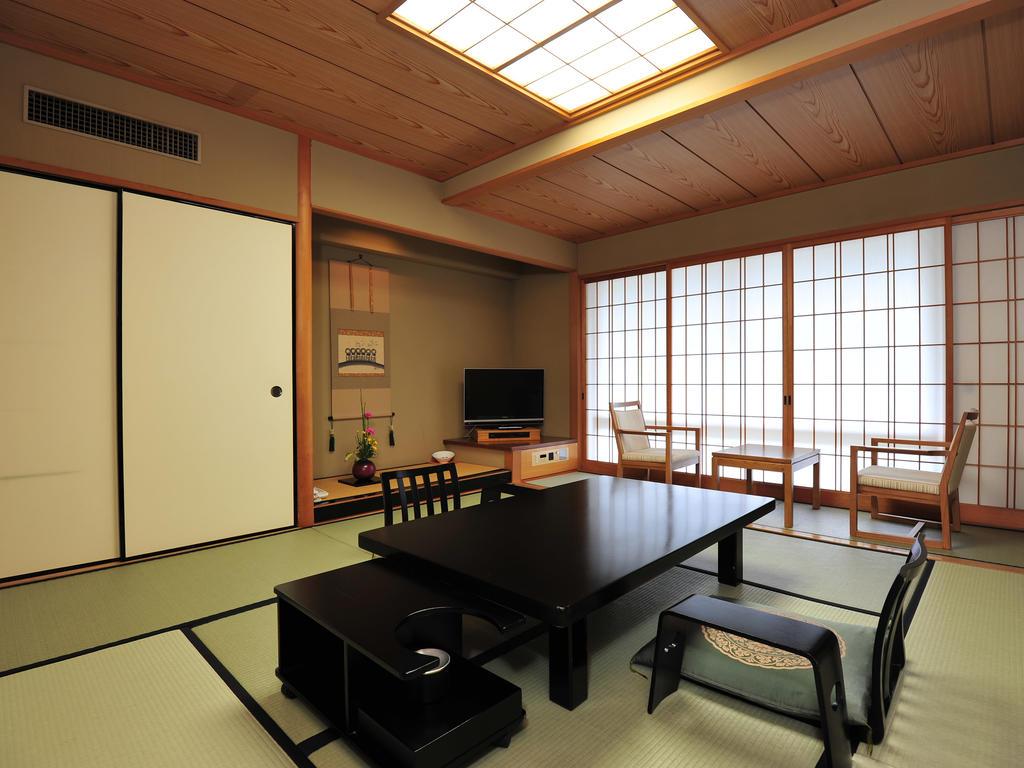 Hotel Shiragiku