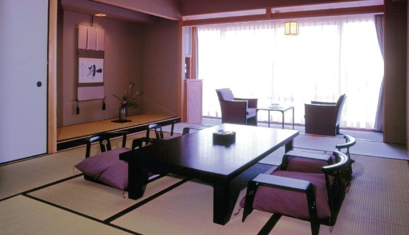 Hotel Shiragiku