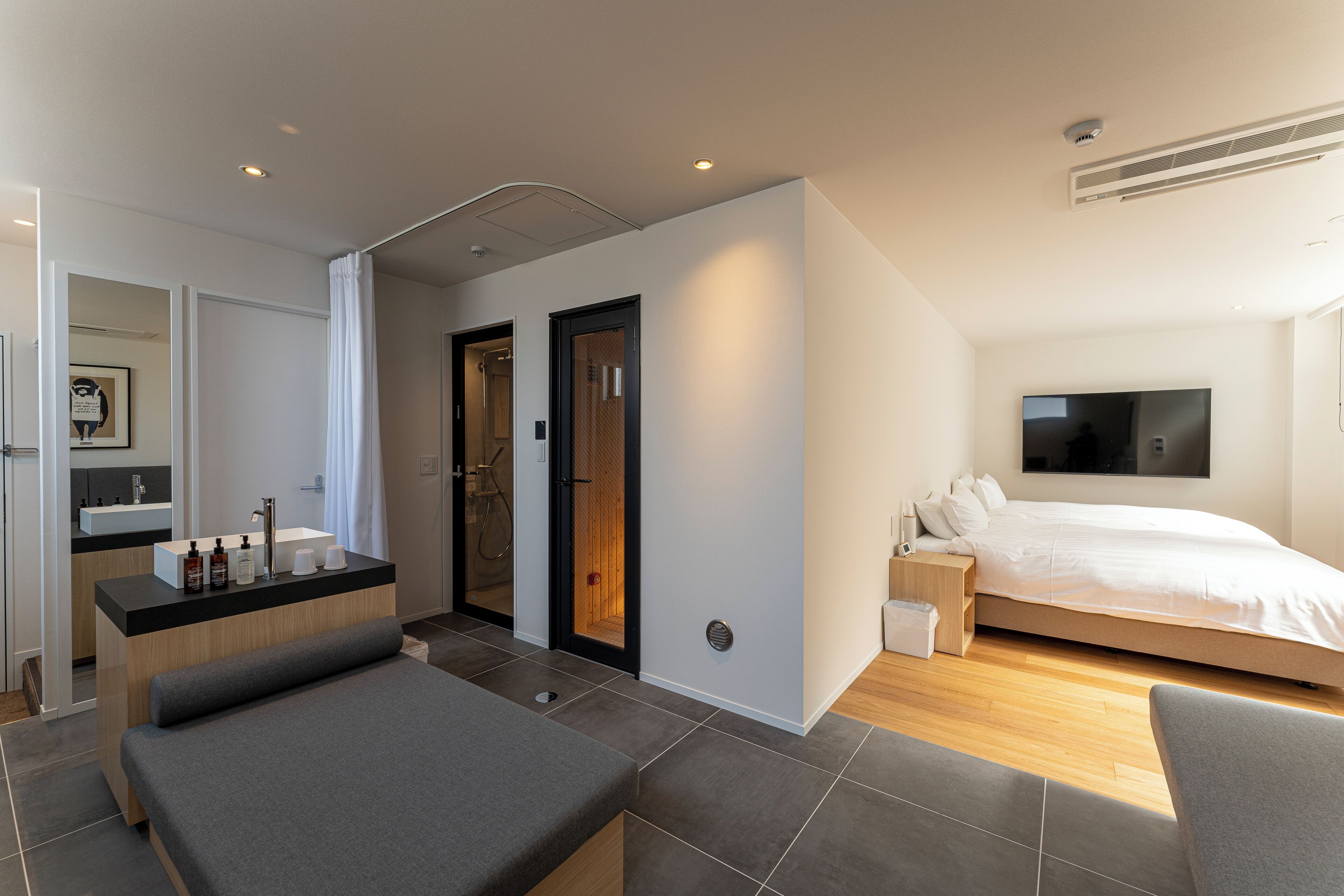 9 Hotel Tenjin