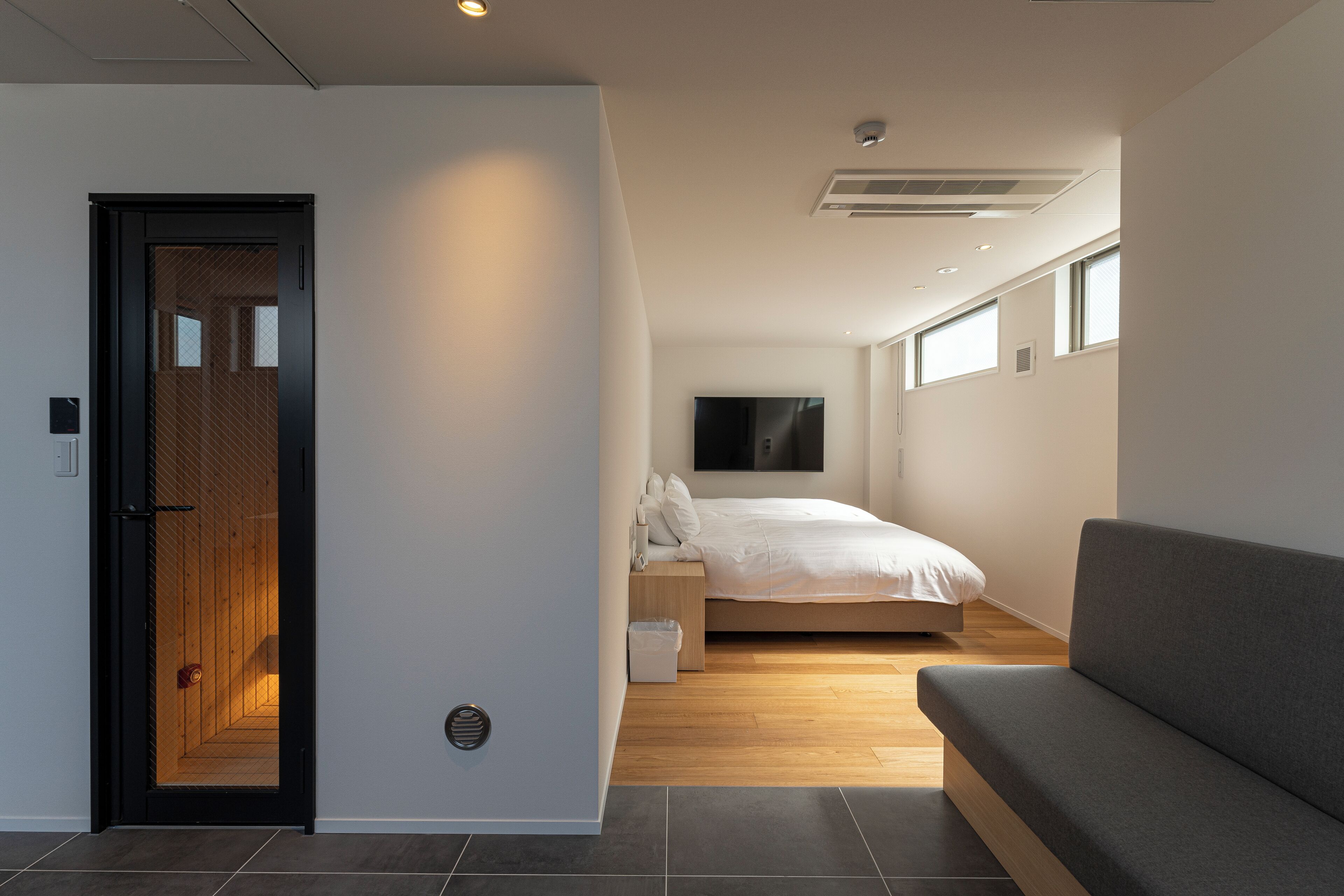 9 Hotel Tenjin