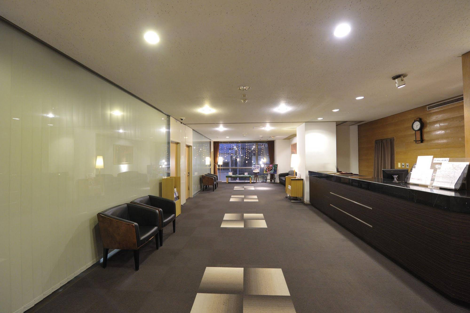 Court Hotel Fukuoka Tenjin