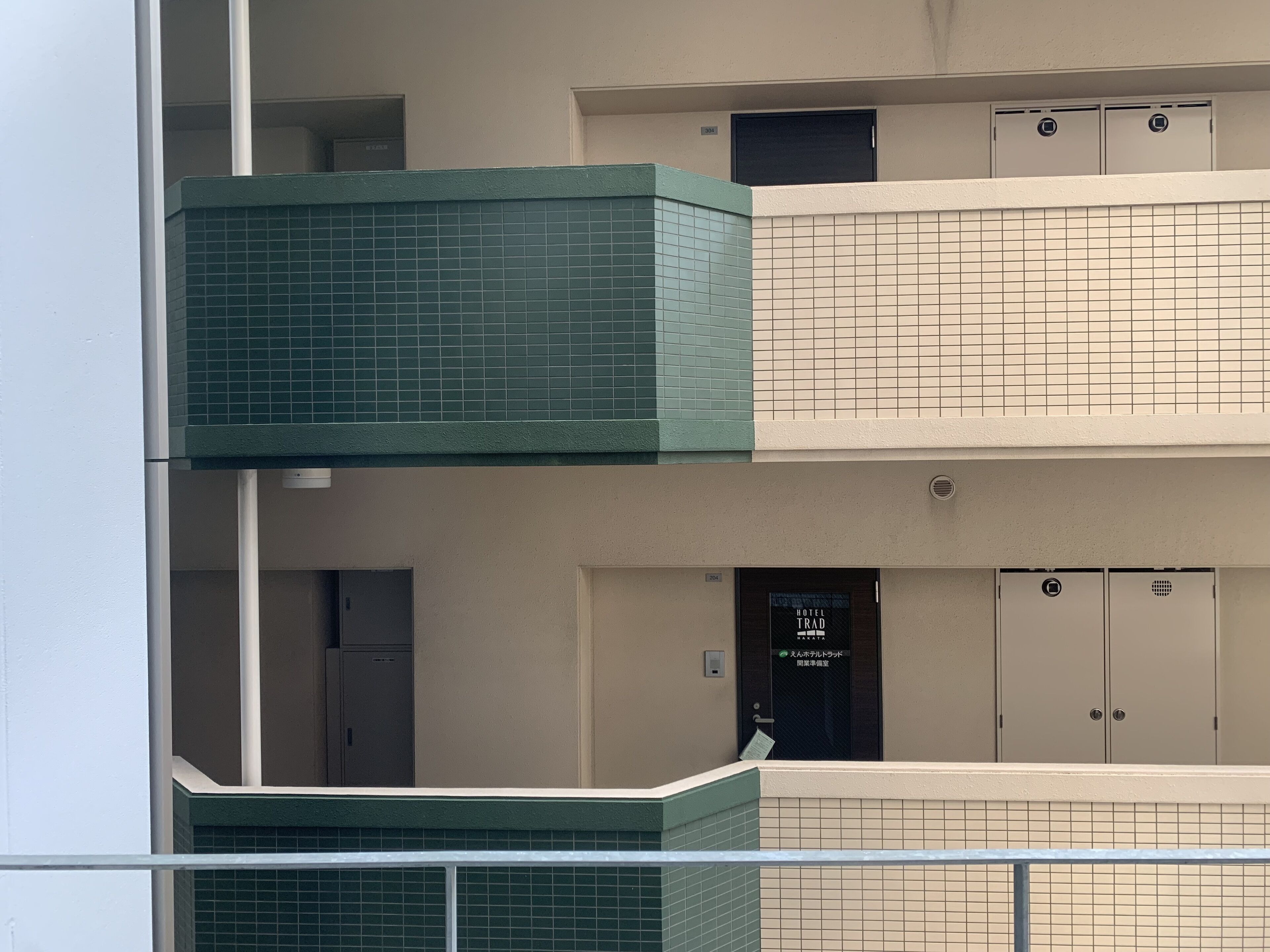Cross Life Hakata Yanagibashi