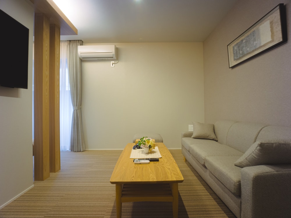 Grand Base Hakata Sumiyoshi