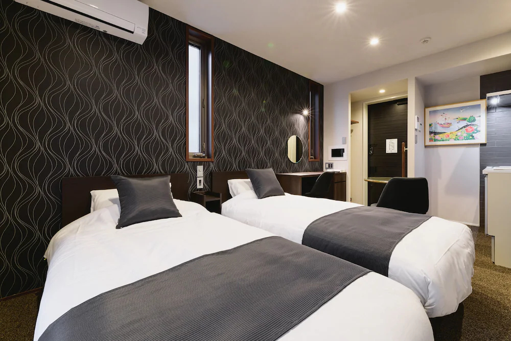 Grand Base Tenjin