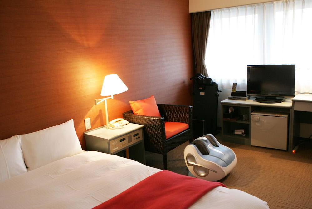 Green Rich Hotel Nishitetsu Ohashi Station
