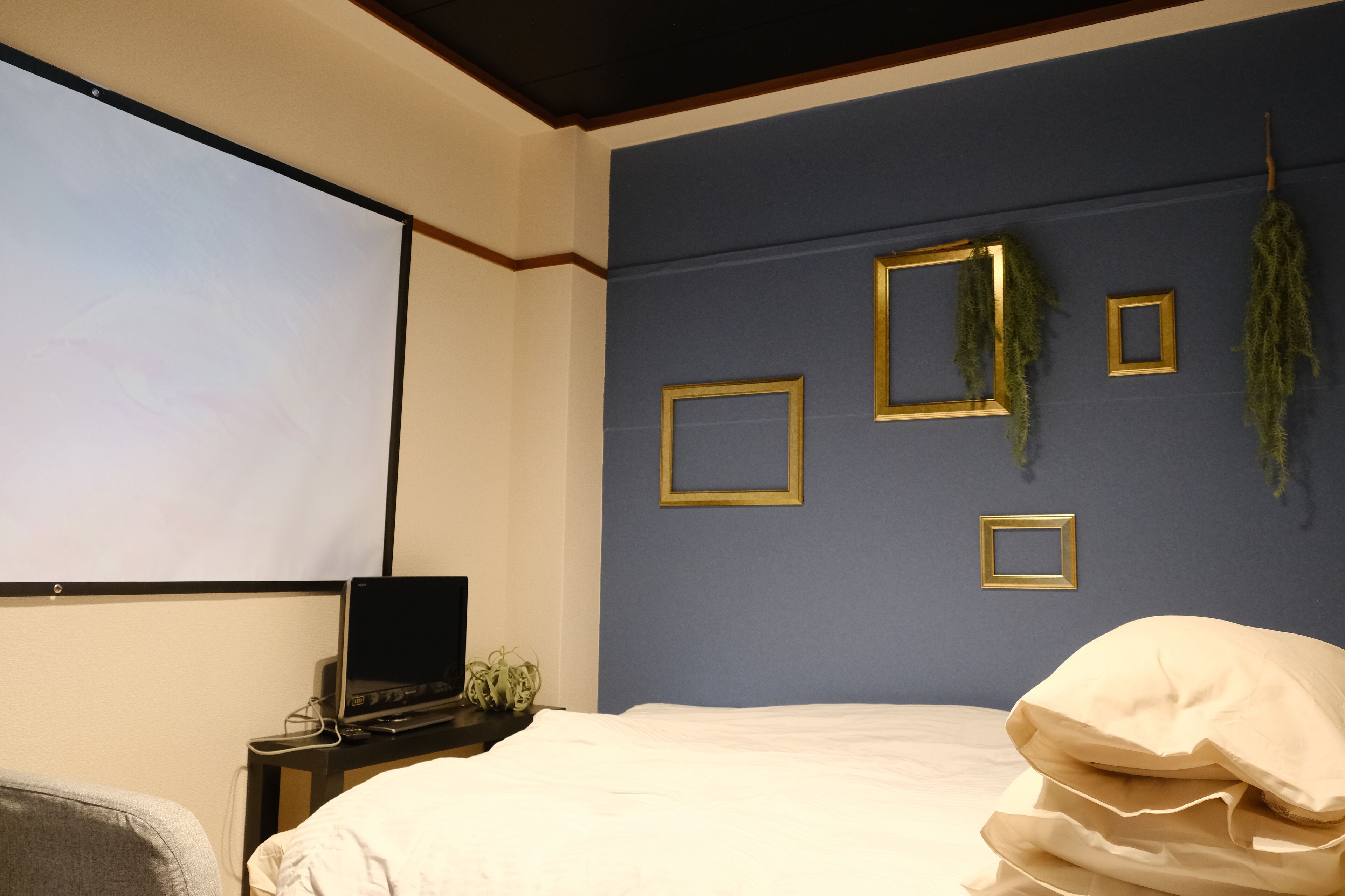Local Nishijin Apartment