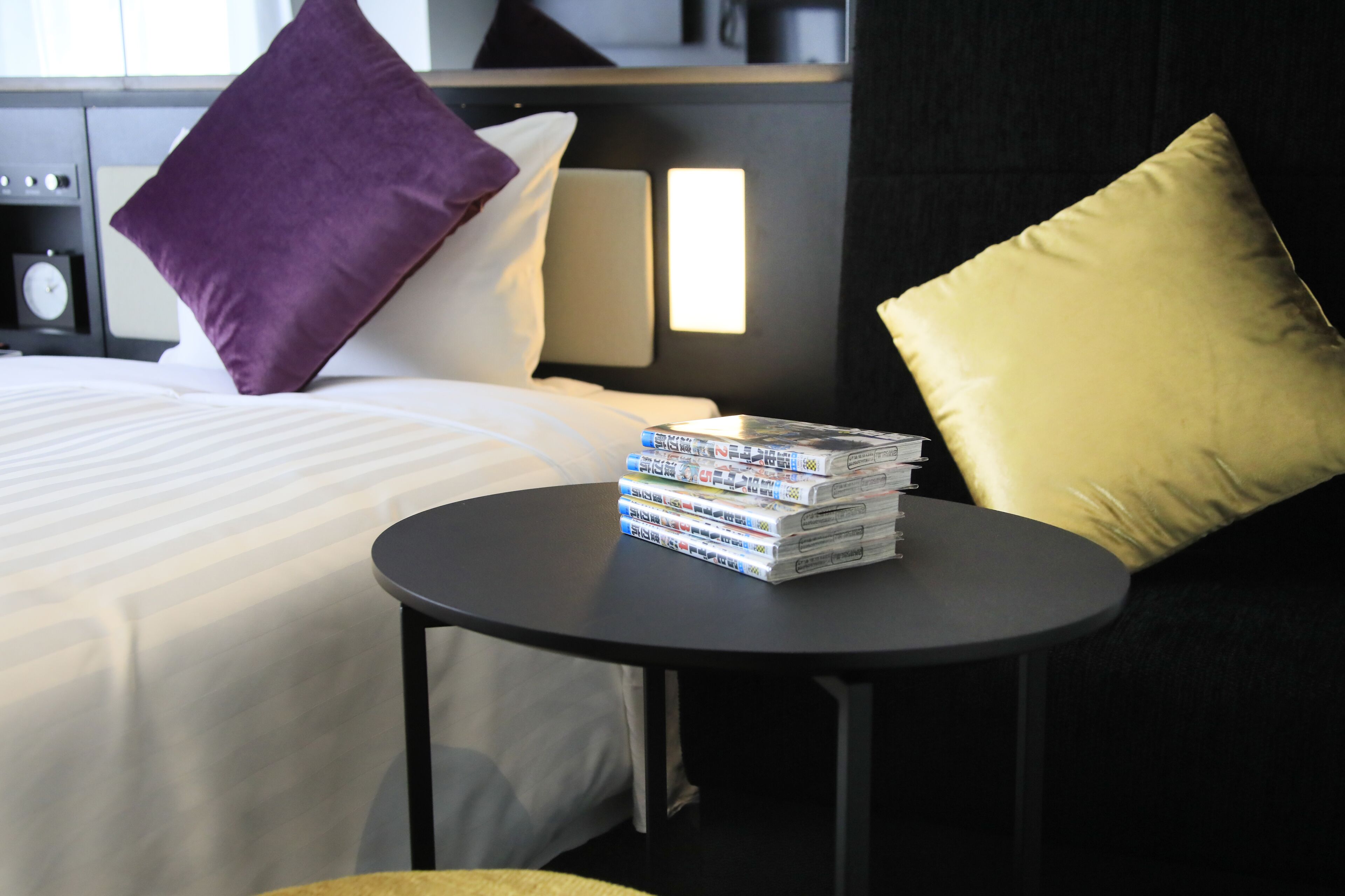 Quintessa Hotel Fukuoka Tenjin Comic & Books