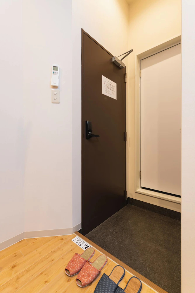 Ten Apartment Hotel