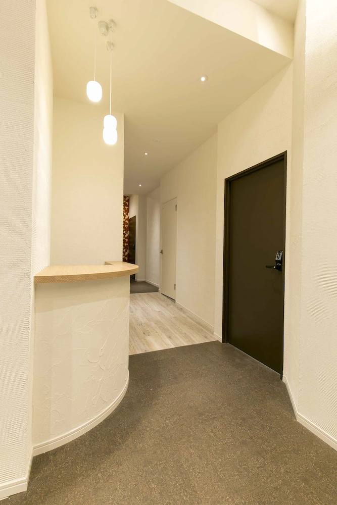 Ten Apartment Hotel