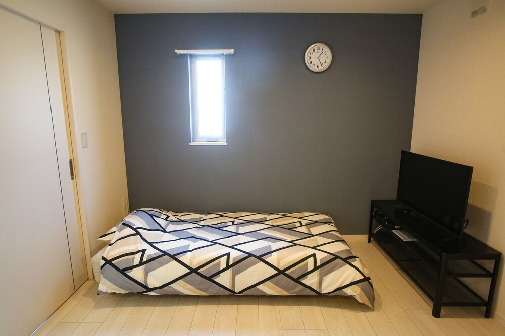 Tenjin Higashi Russo