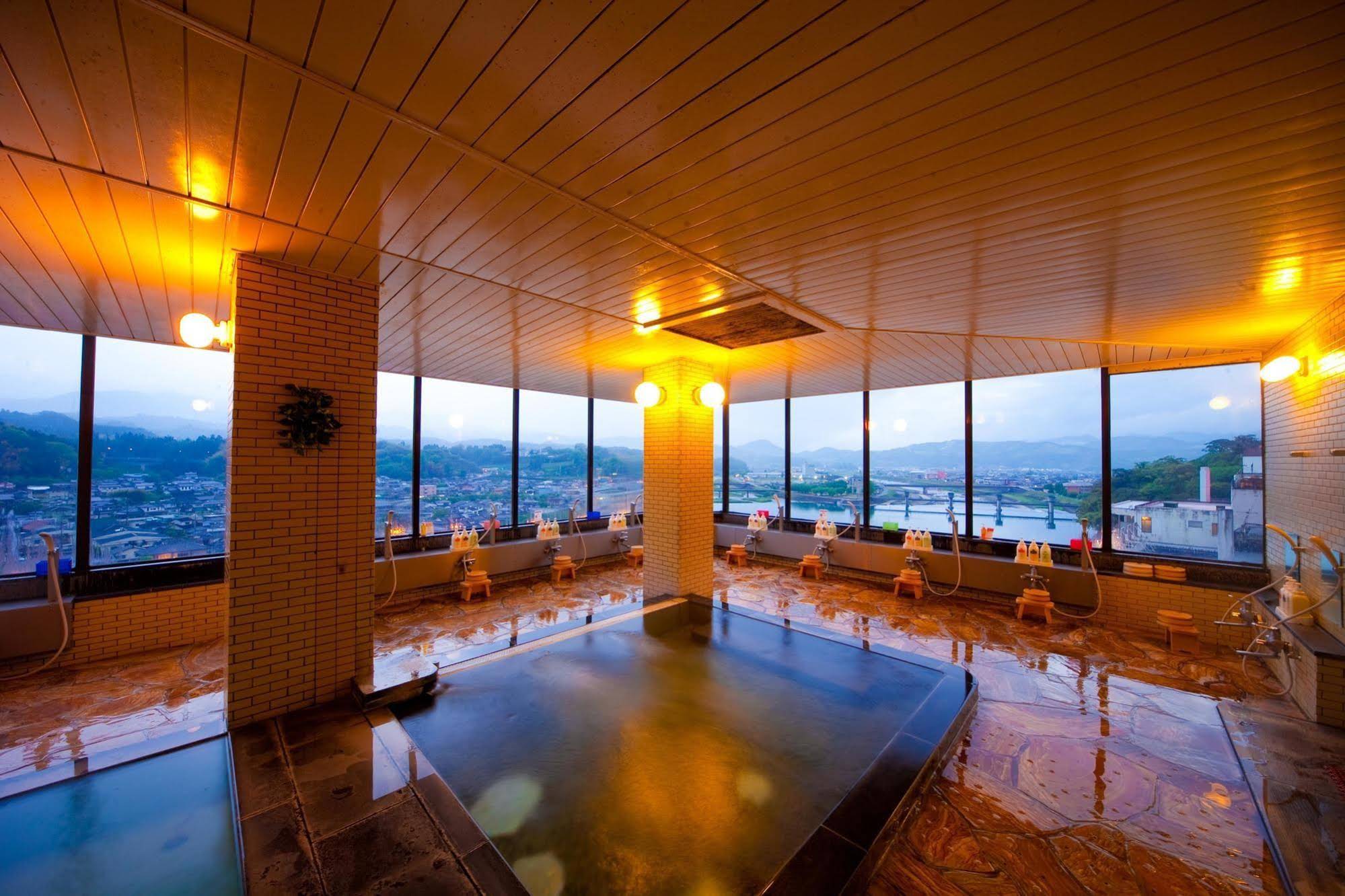 Mikuma Hotel