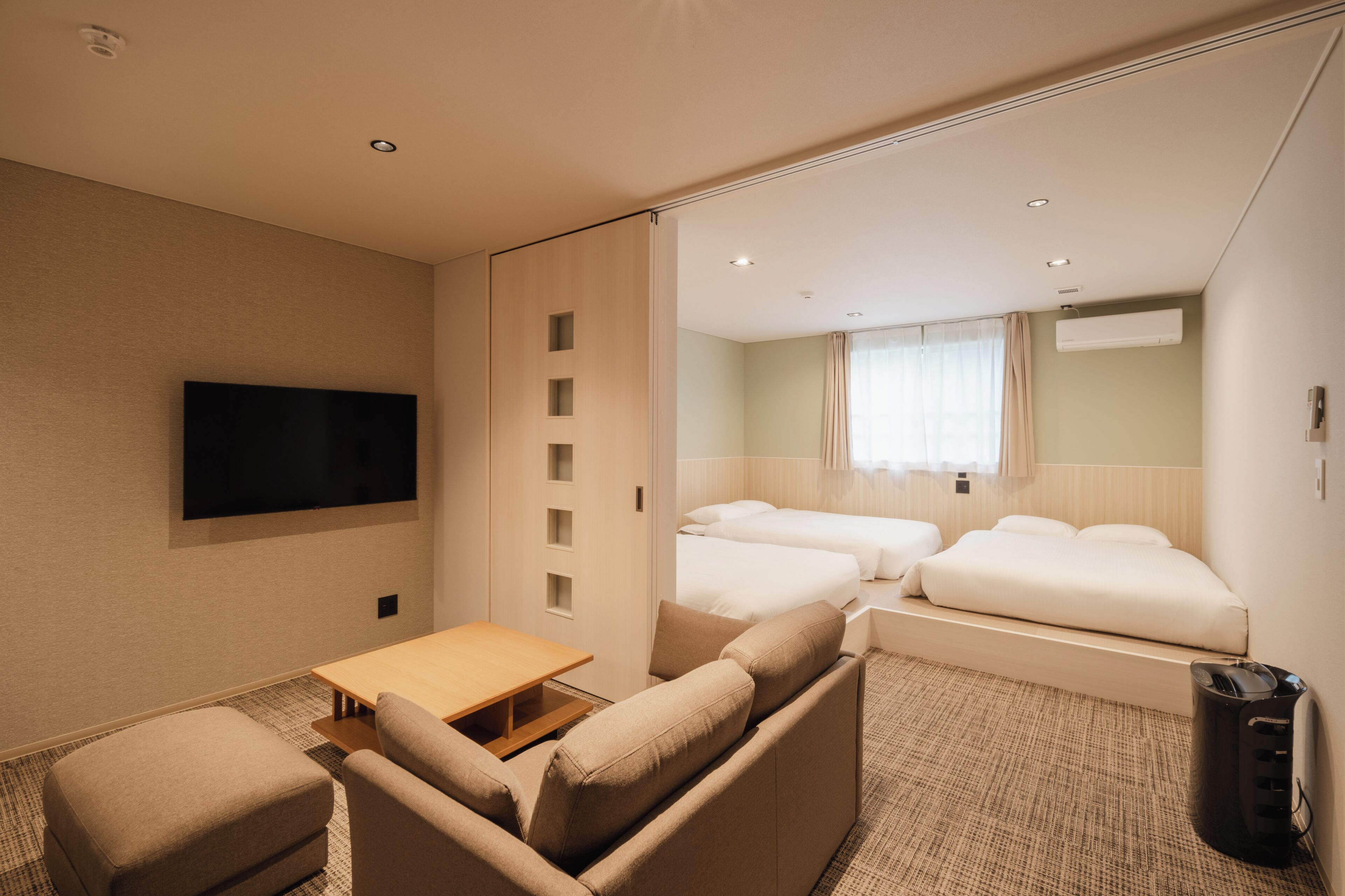 Hotel Ninestates