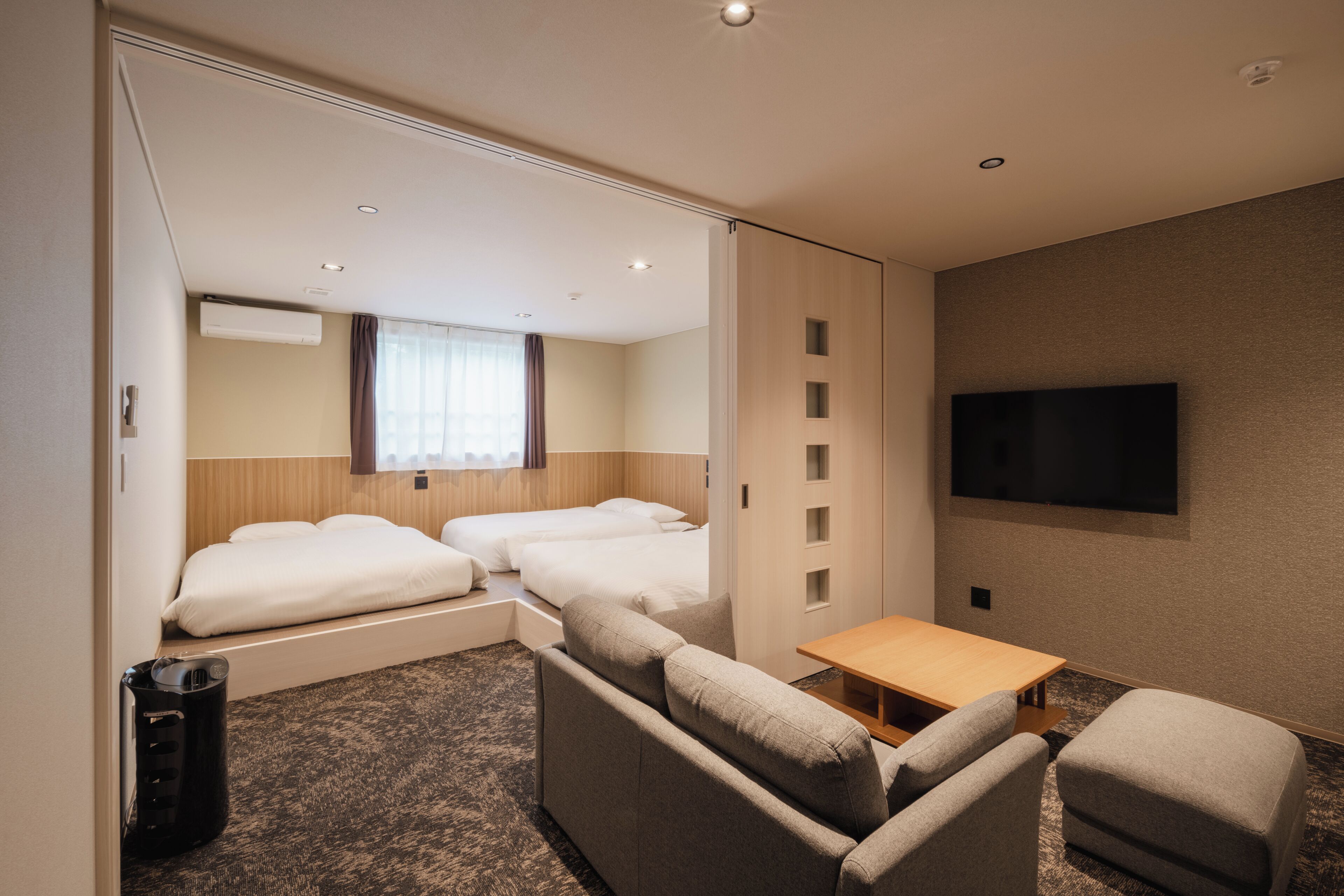 Hotel Ninestates