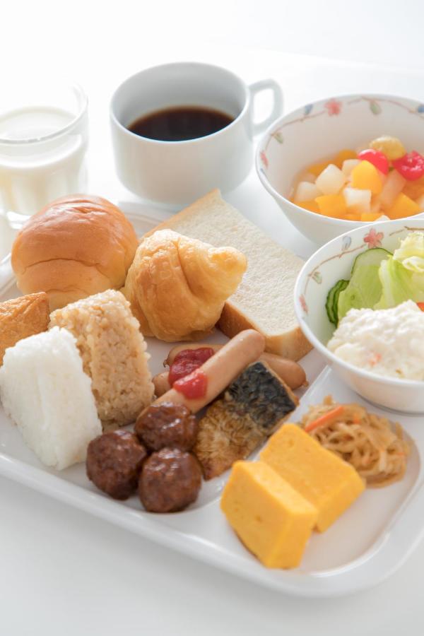 Quintessa Hotel Kokura Comic & Books - Kitakyushu