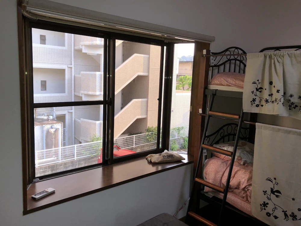 Happy Closet & Wasamon Hostel