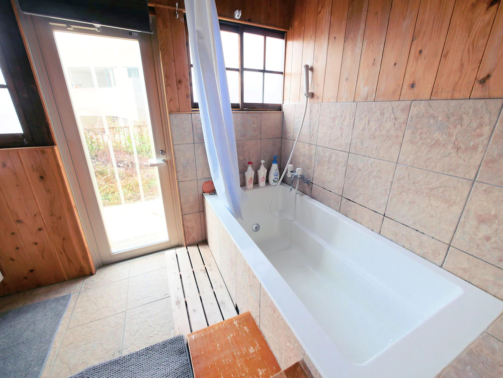 Sumitsugu House West