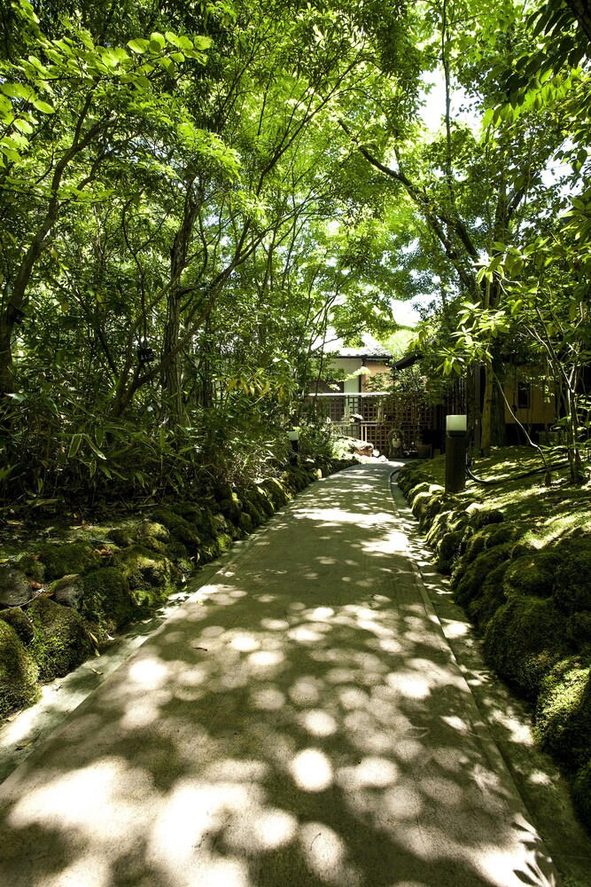 Satonoyu Waraku