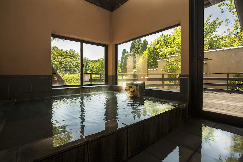 Satonoyu Waraku