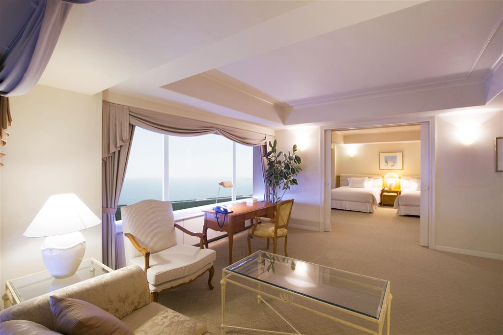 Phoenix Seagaia Ocean Tower