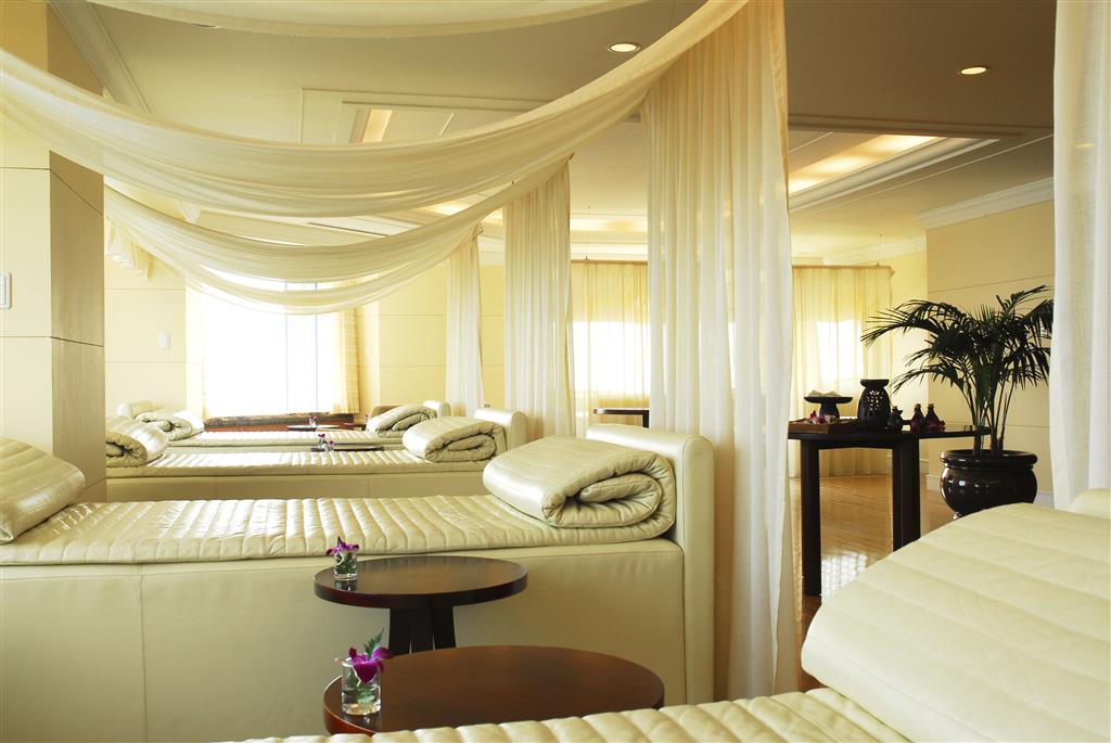 Phoenix Seagaia Ocean Tower