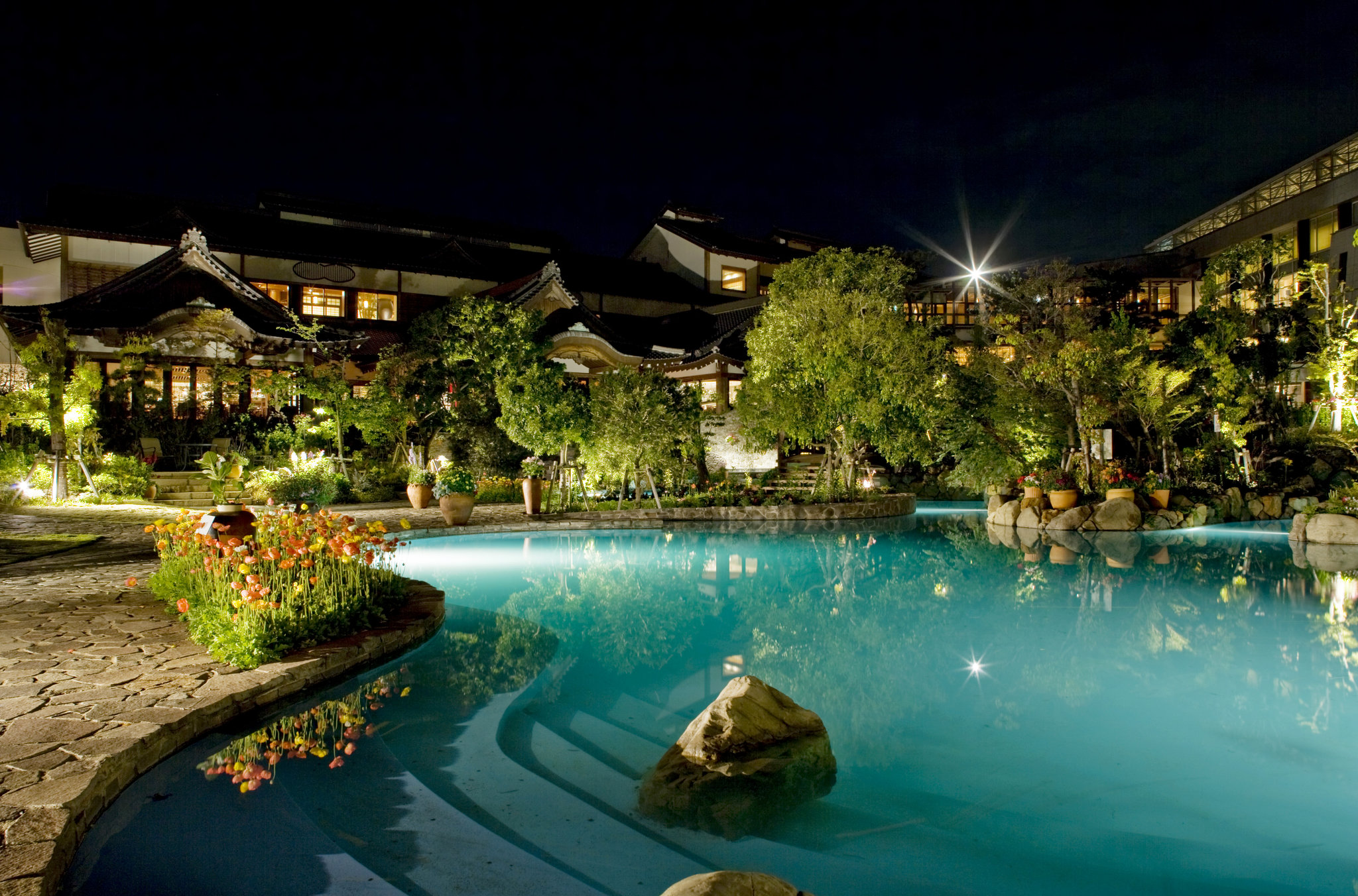 Phoenix Seagaia Ocean Tower