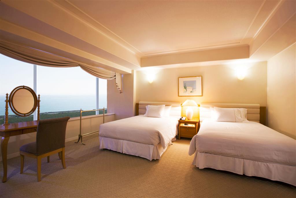 Phoenix Seagaia Ocean Tower