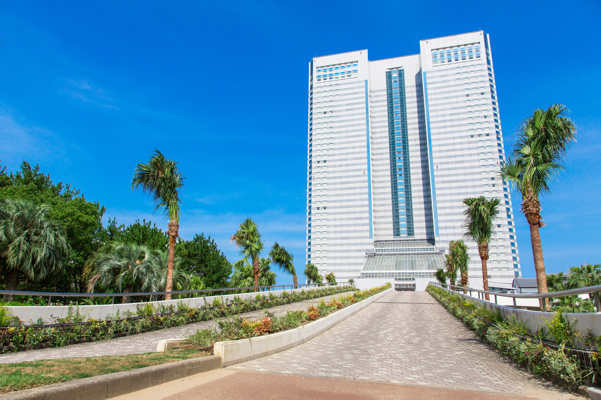 Phoenix Seagaia Ocean Tower
