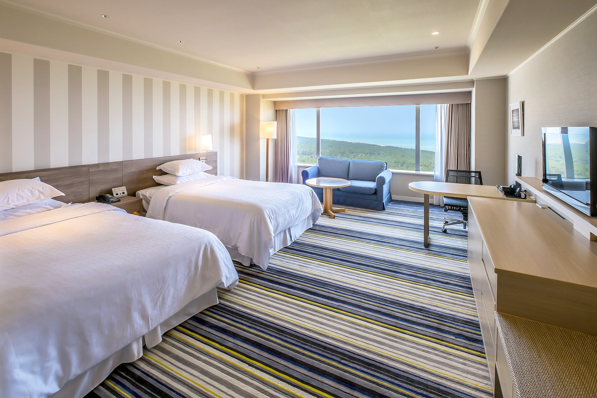 Phoenix Seagaia Ocean Tower