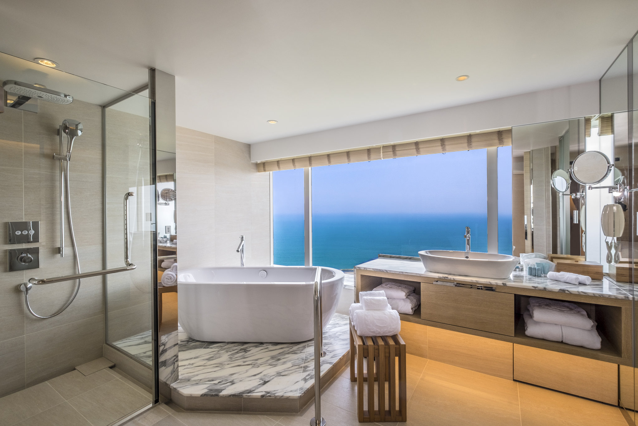 Phoenix Seagaia Ocean Tower