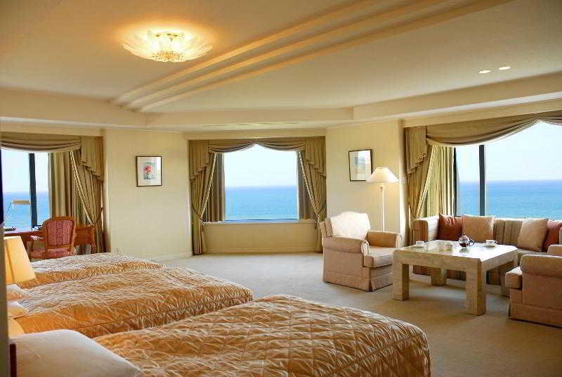 Phoenix Seagaia Ocean Tower