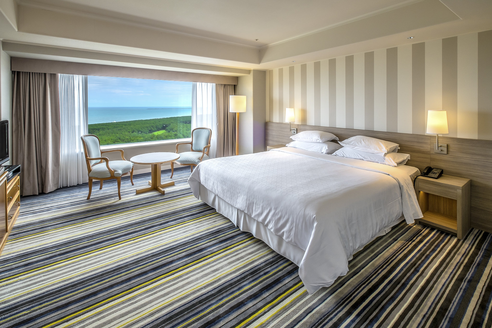 Phoenix Seagaia Ocean Tower