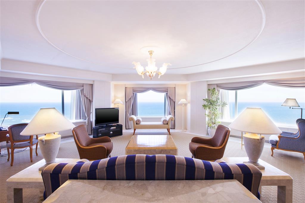 Phoenix Seagaia Ocean Tower