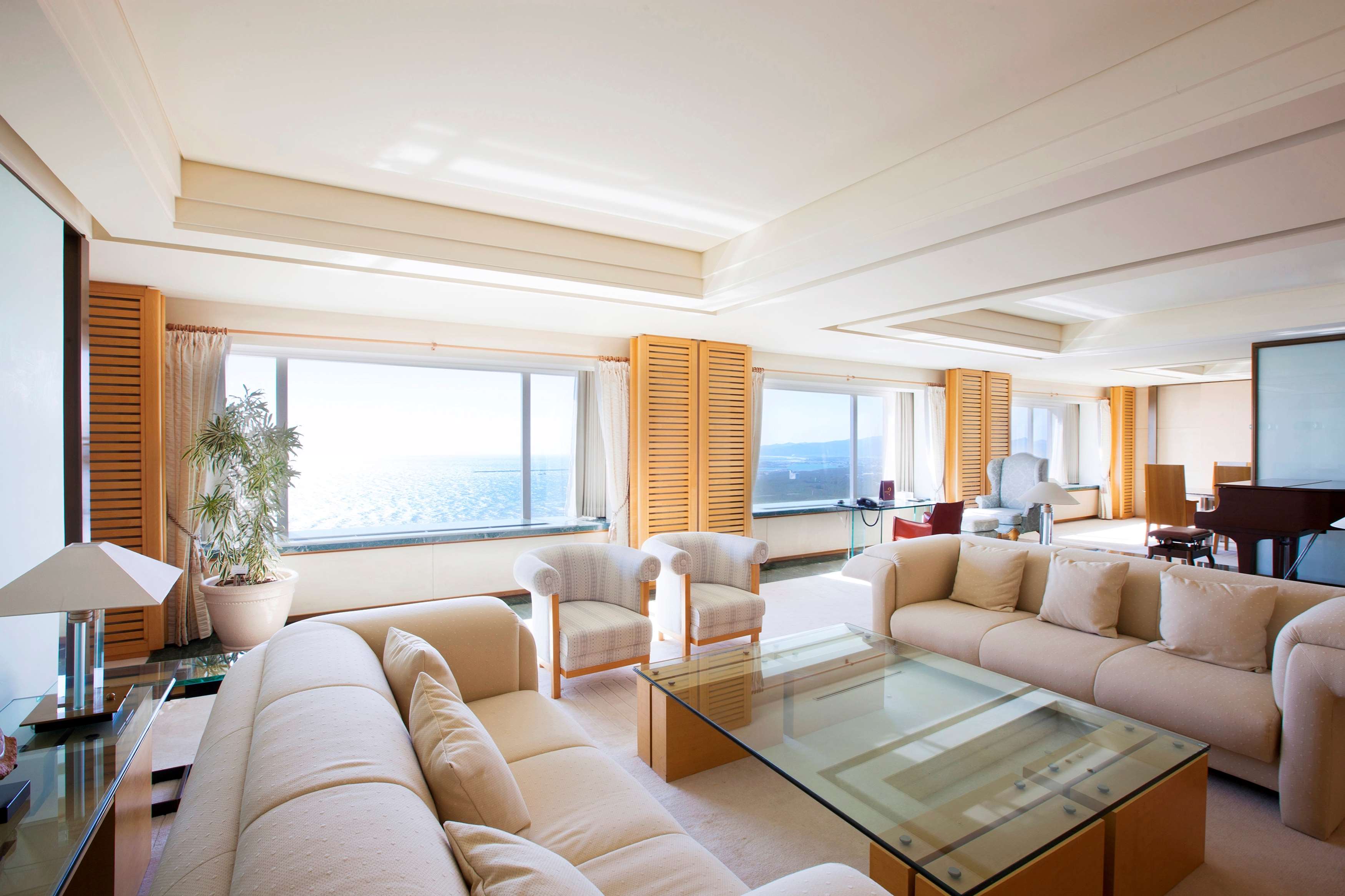 Phoenix Seagaia Ocean Tower