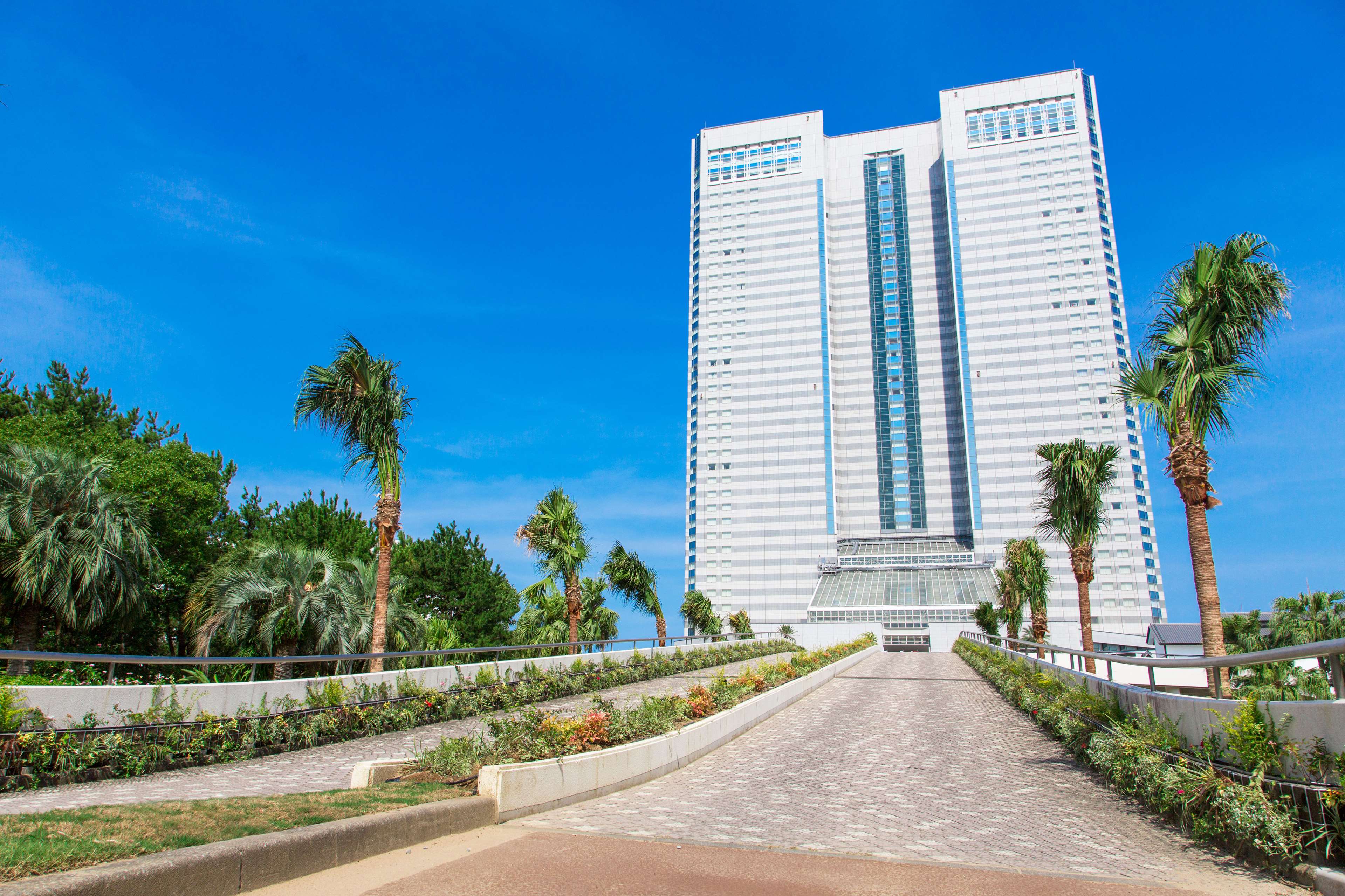 Phoenix Seagaia Ocean Tower