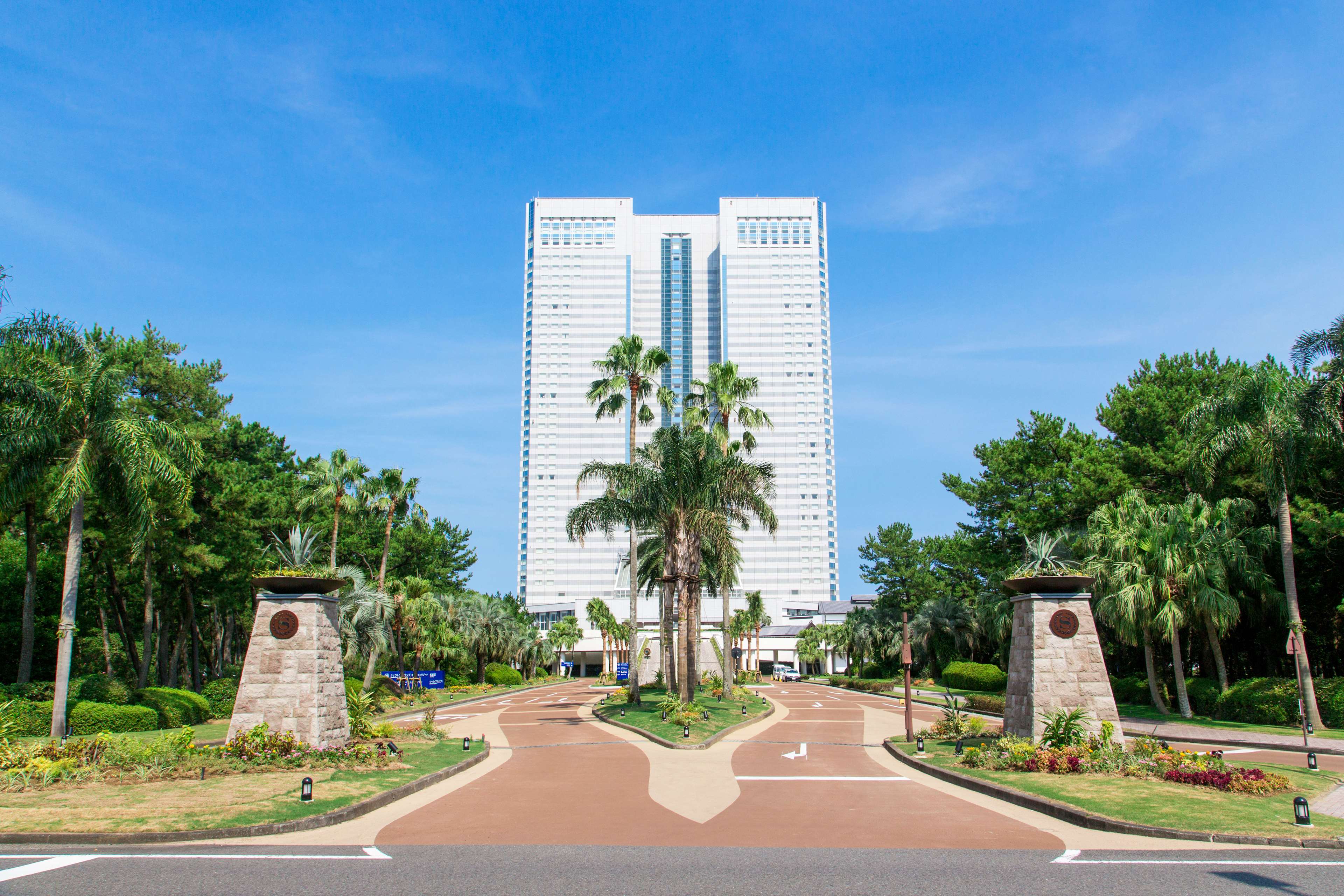 Phoenix Seagaia Ocean Tower