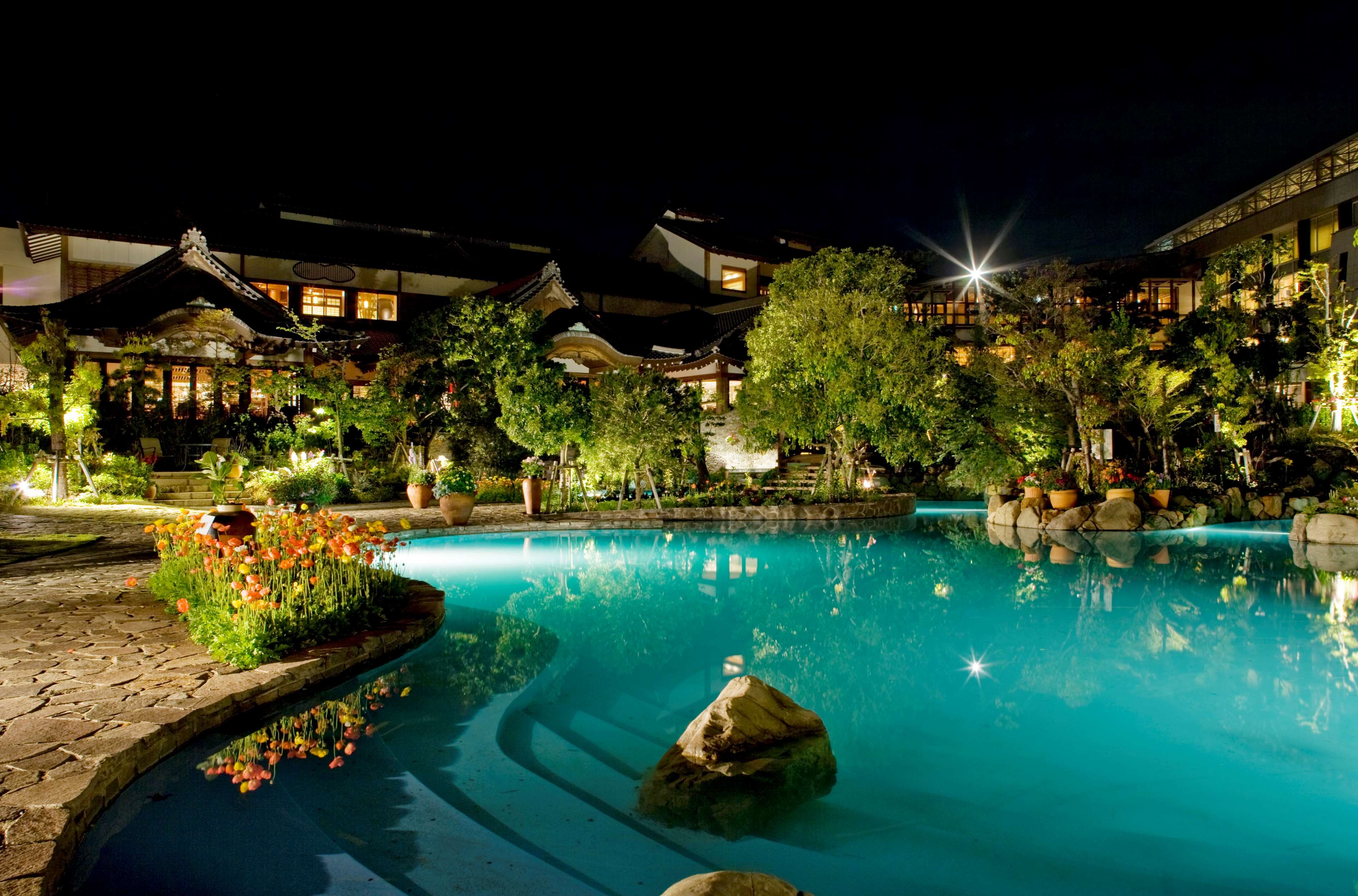 Phoenix Seagaia Ocean Tower