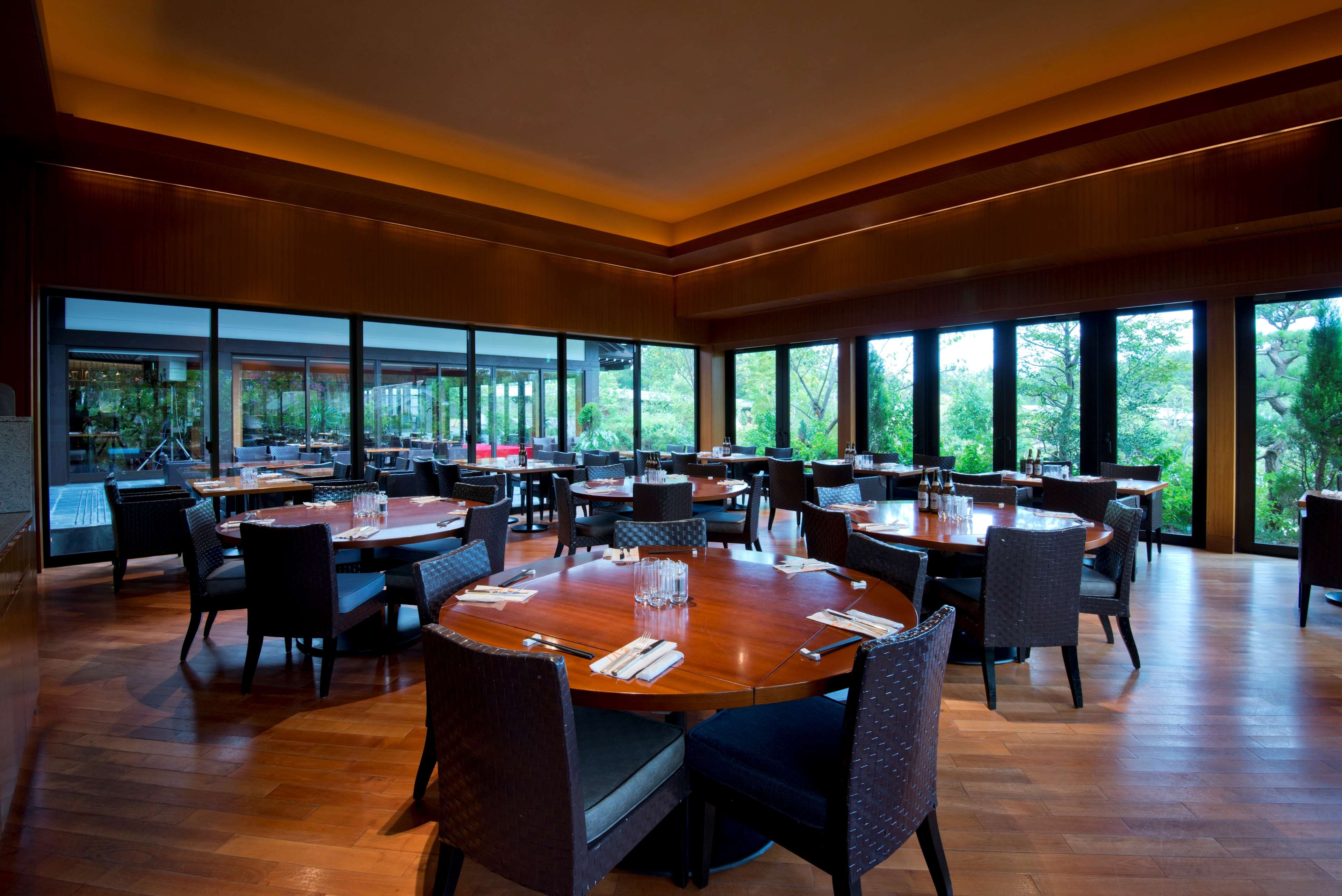 Phoenix Seagaia Ocean Tower