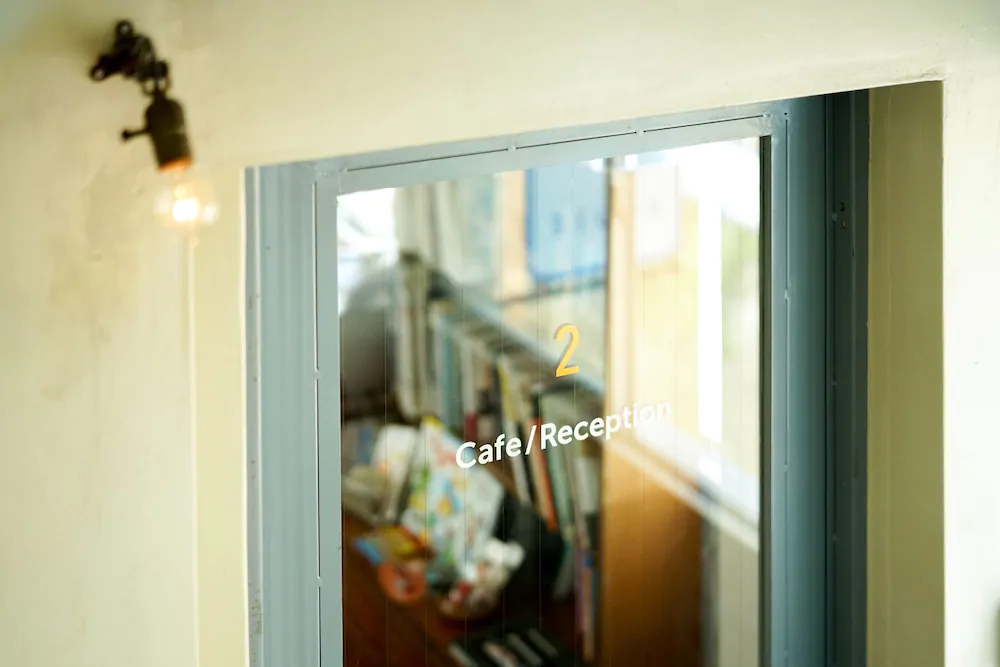 Route - Cafe and Petit Hostel
