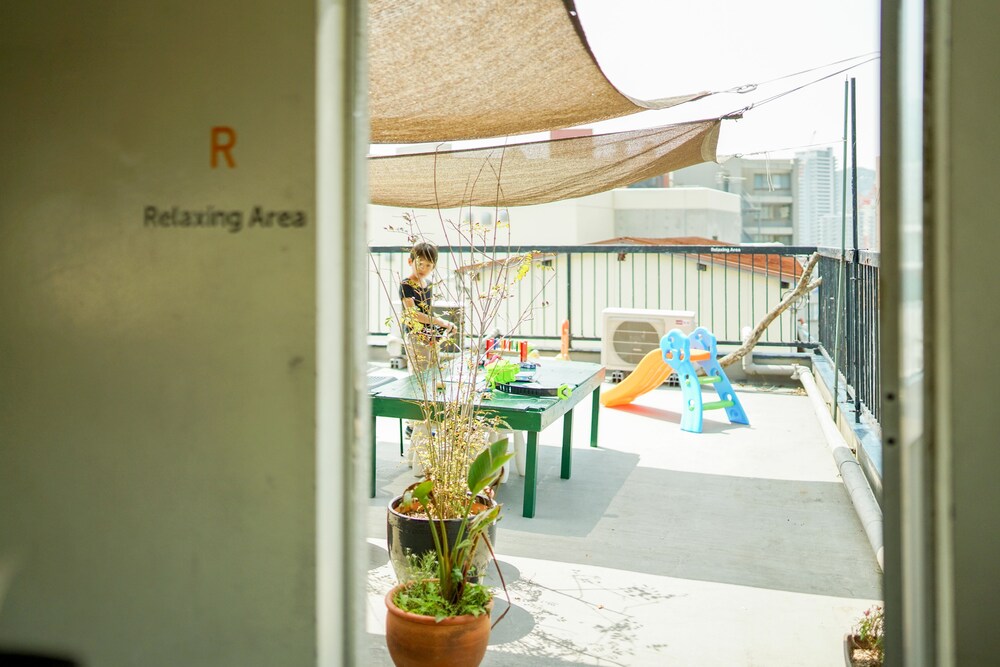 Route - Cafe and Petit Hostel
