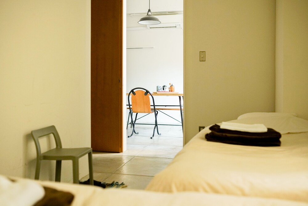 Route - Cafe and Petit Hostel