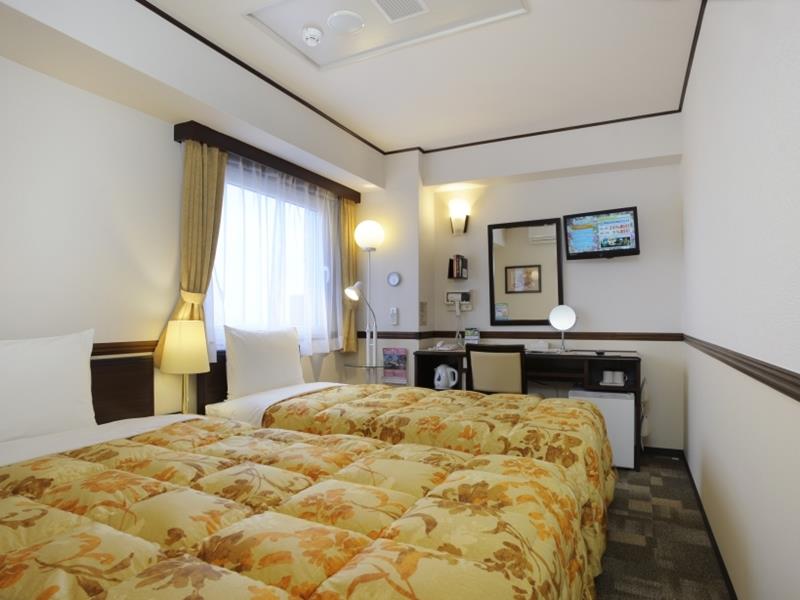 Toyoko Inn Sasebo Ekimae