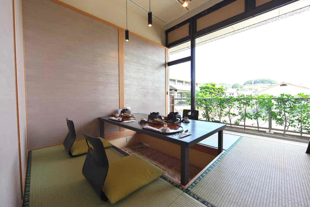 Hotel Shirasagi