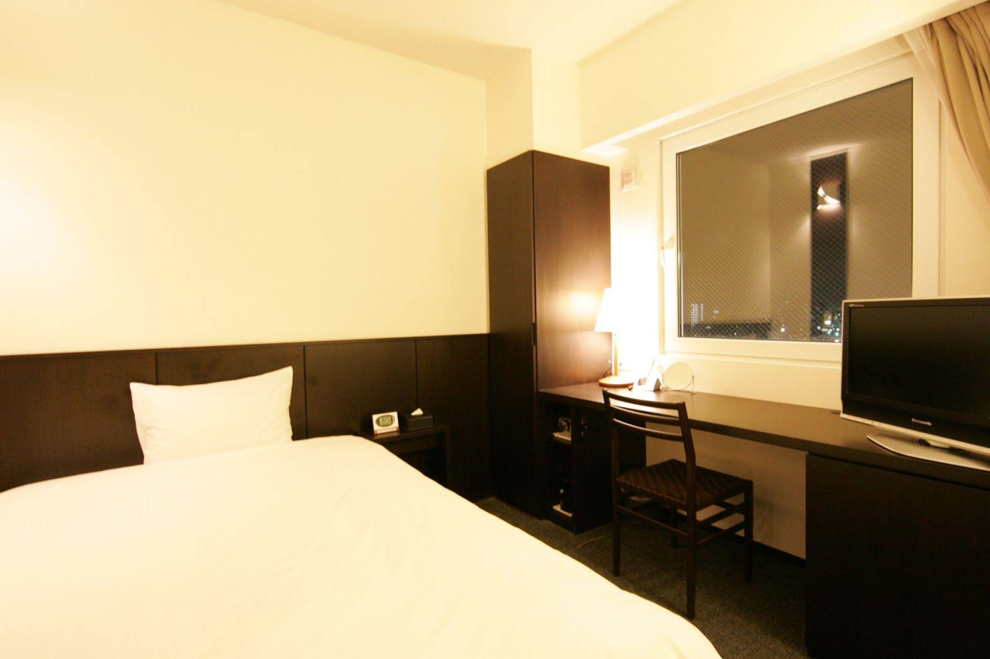 Green Rich Hotel Tosu Ekimae