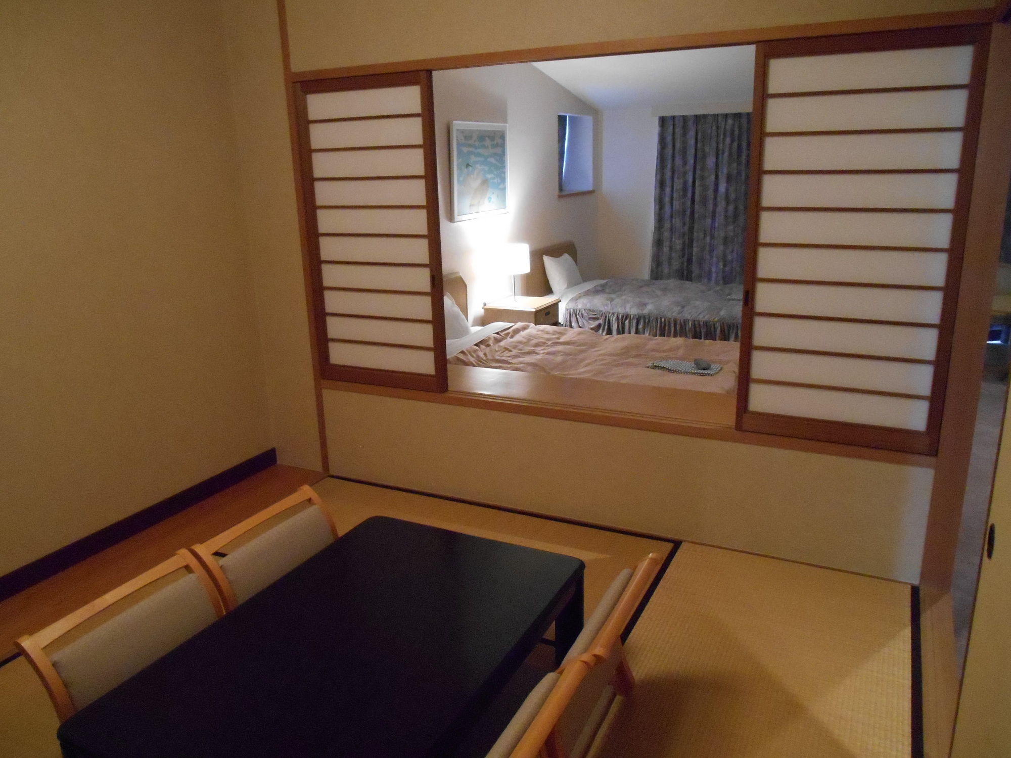 Benikea Yufuin Kinrinko Hotel Museum