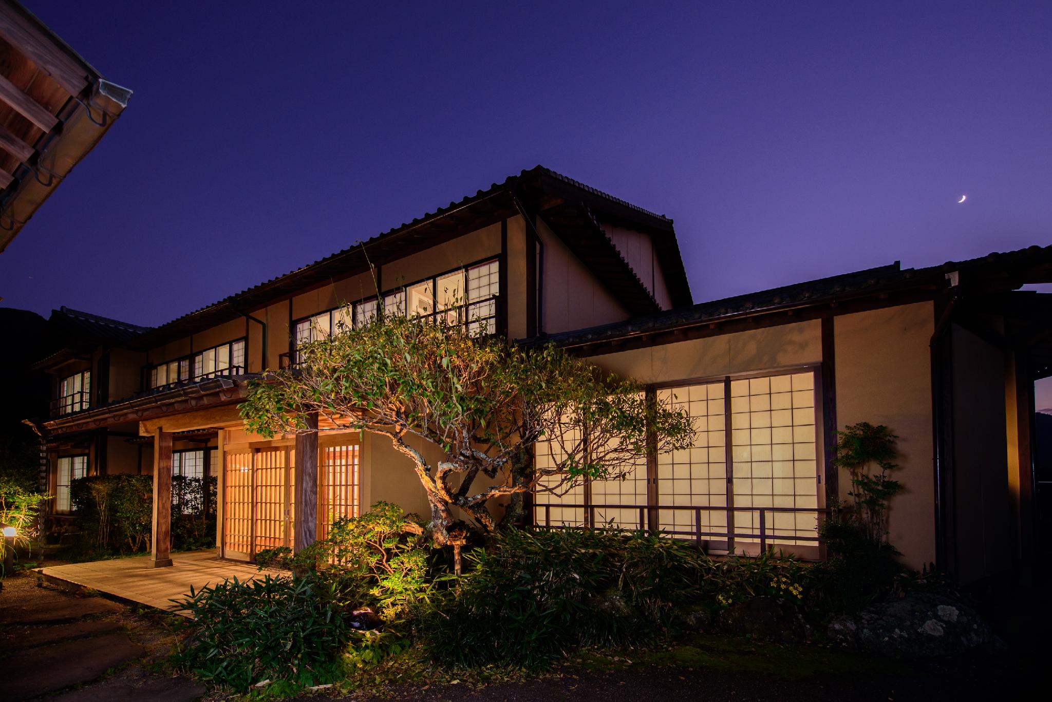Yufuin Onsen Wafu Ryokan Tsuenosho