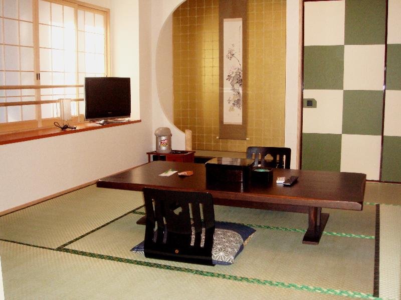Yufu No Oyado Yamamomiji