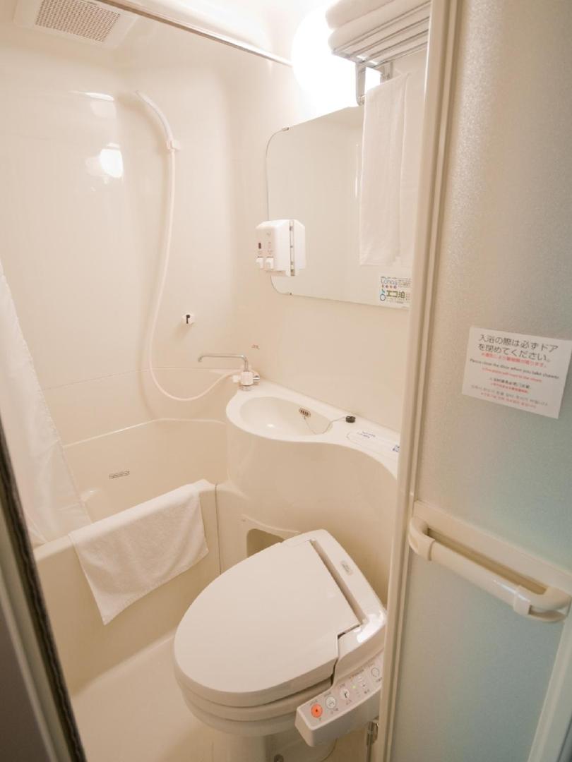 Super Hotel JR Shin Osaka Higashiguchi