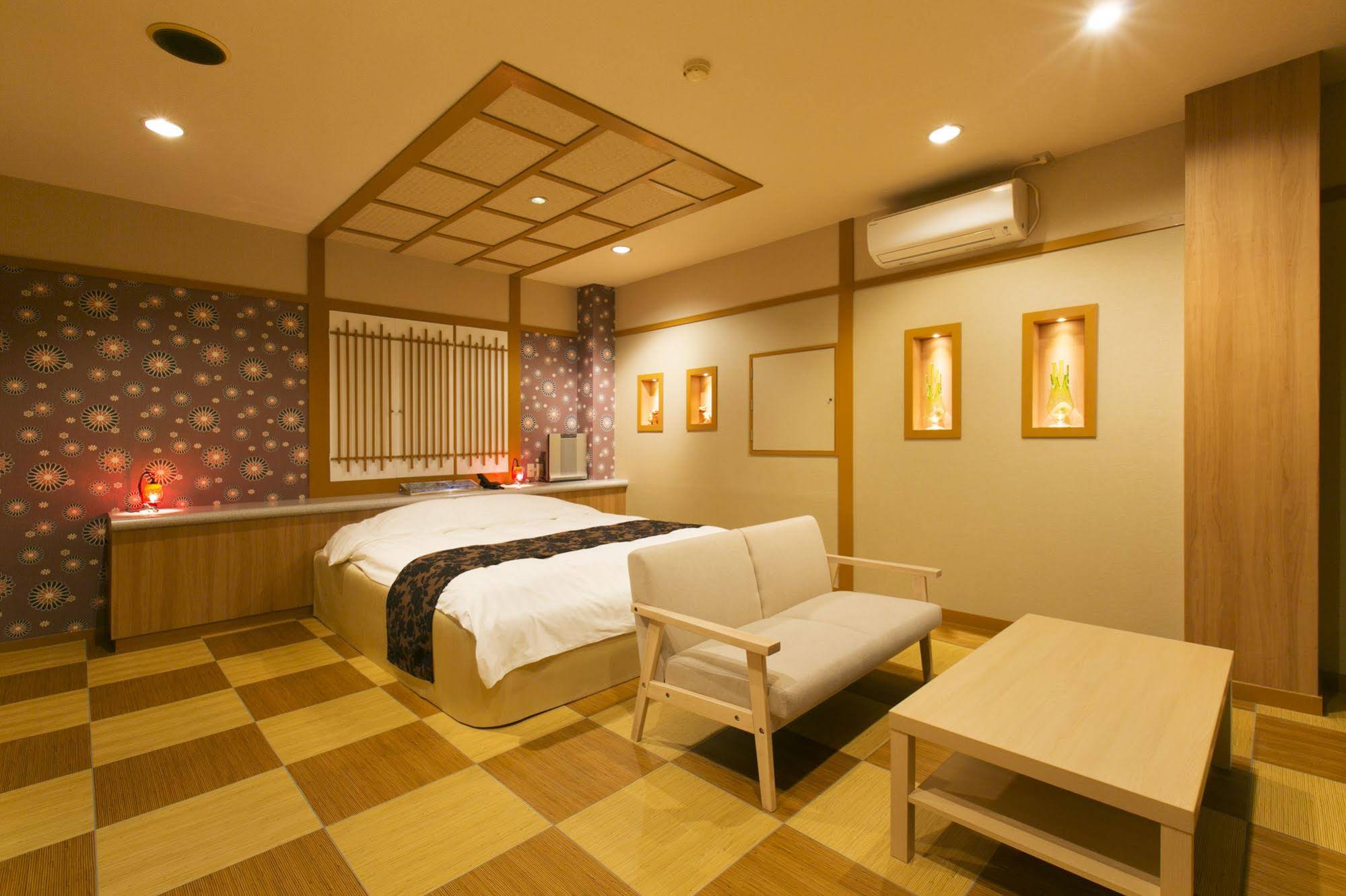 Hotel Atlantis Higashiosaka
