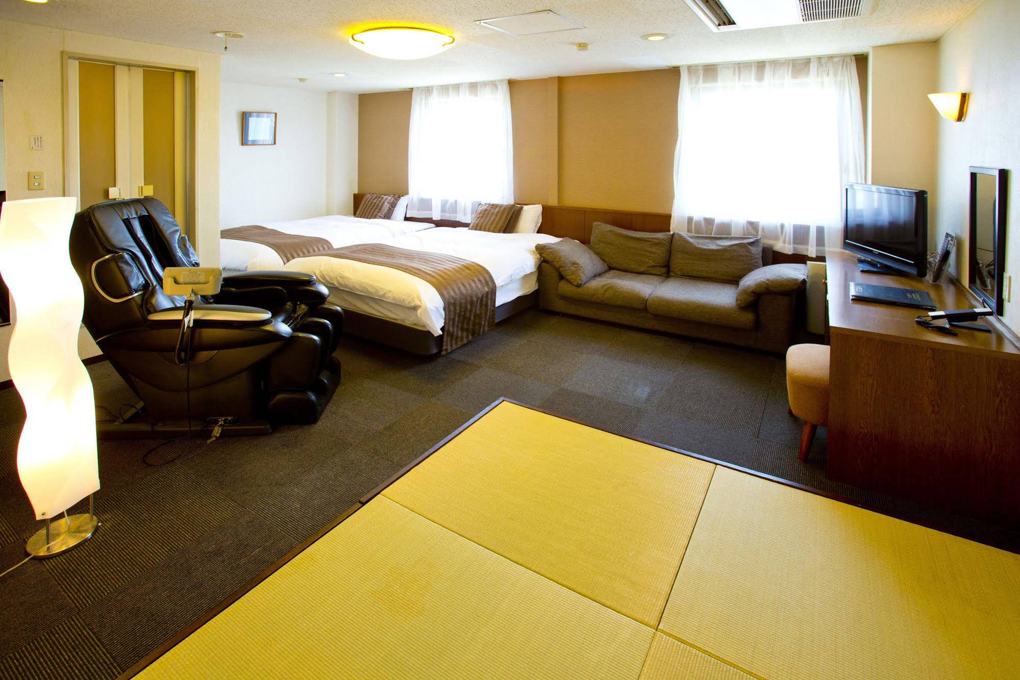 Garden Palace & Kansai Airport SPA