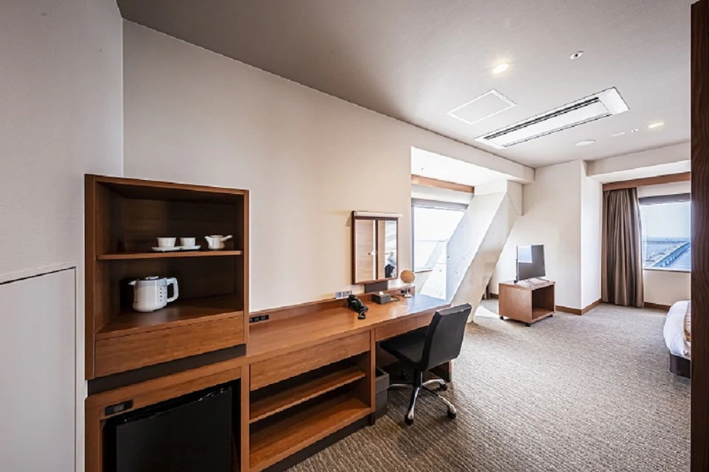 Odysis Suites Osaka Airport Hotel